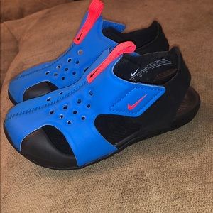 Toddler Nike sandals